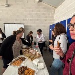 FOTO 3 Mulleres en Extraco